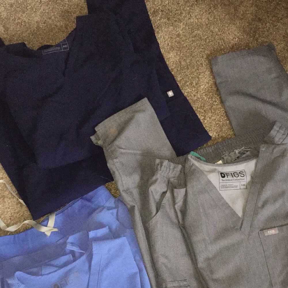 SOLD - Huge lot of FIGS nursing scrubs NWT - Picture 7 of 8